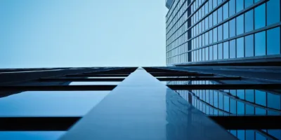 FIIs sobem 11% e reforçam dependência de fatores locais