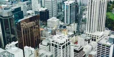 TEPP11 zera vacância e entrega yield anual de 10,88% em dez/25