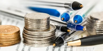 Sete FIIs pagam dividendos hoje; GCRI11 e NAVT11 se destacam