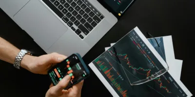 SNME11 supera IPCA+ e reforça estratégia defensiva em dezembro