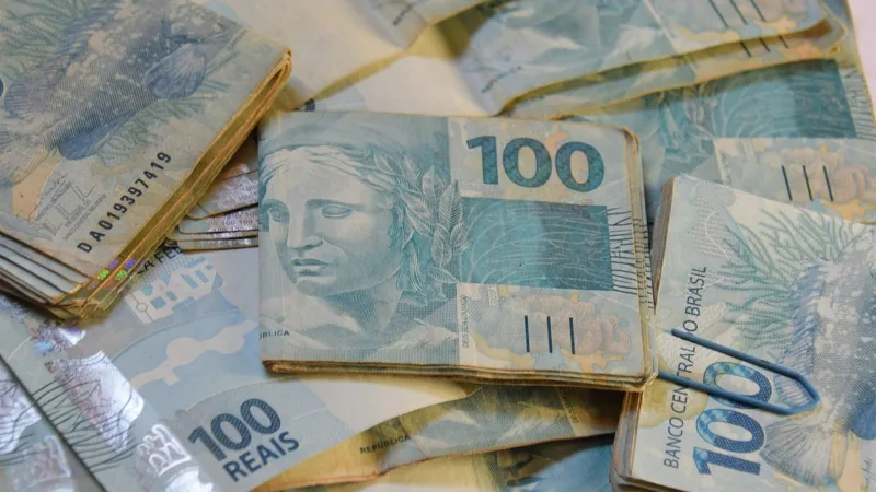 MCRE11 mantém R$ 0,11 por cota e registra ganho com venda