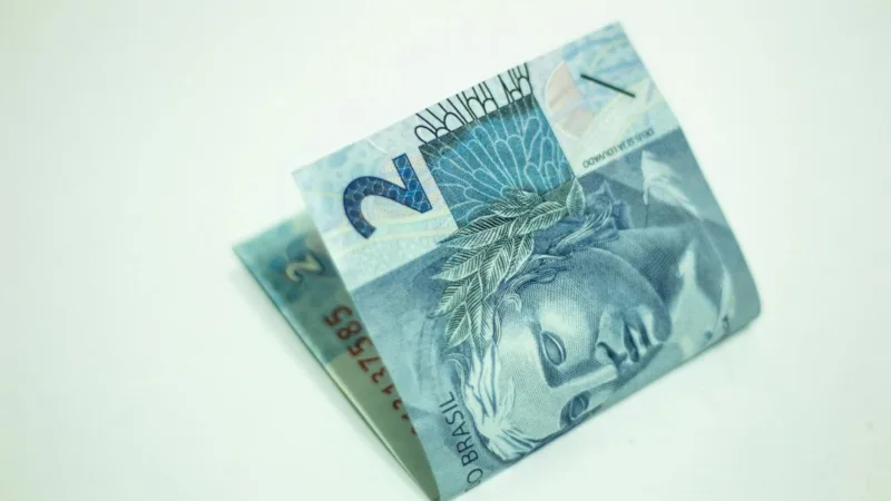 Quatro FIIs pagam rendimentos nesta segunda