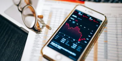 IFIX fecha estável com leve queda e baixa volatilidade